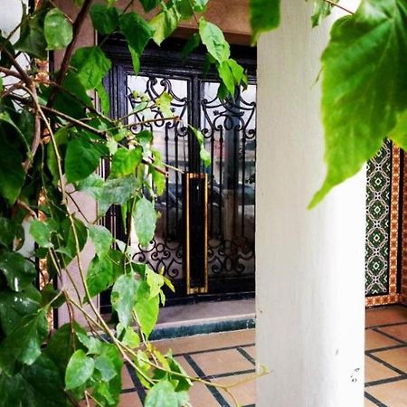 תוניס Hotel Ayachi מראה חיצוני תמונה