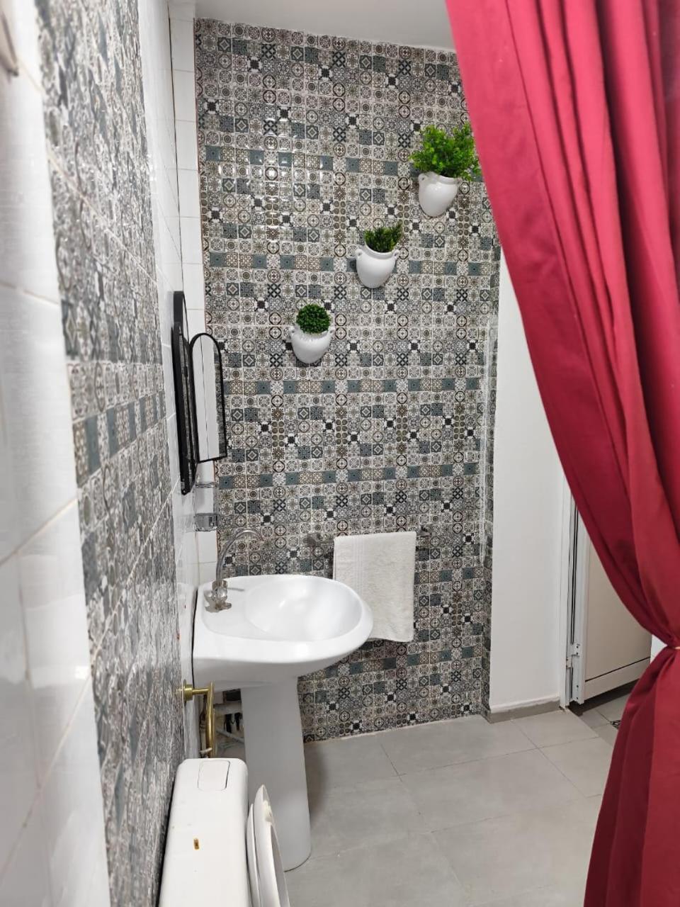 תוניס Hotel Ayachi מראה חיצוני תמונה